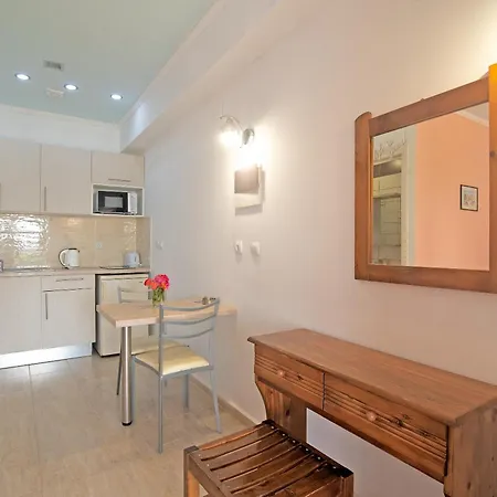 Andromaches Sea View Apartman *